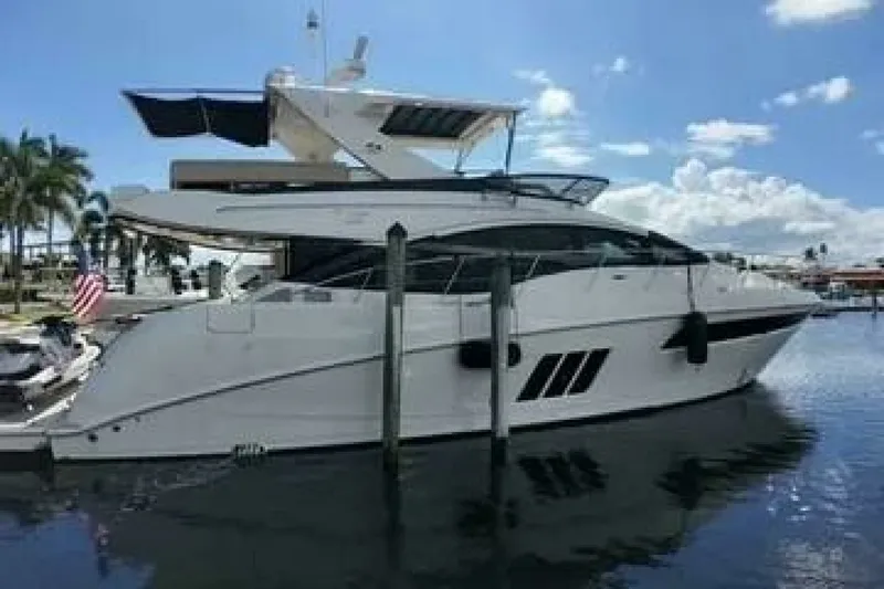 The Image of Sea Ray L590 Fly 2016 - 7676398