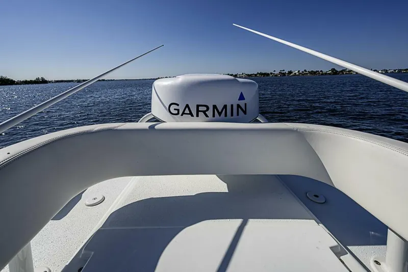 Slide: The Image of Yellowfin 32 Offshore 2021 - 5949103