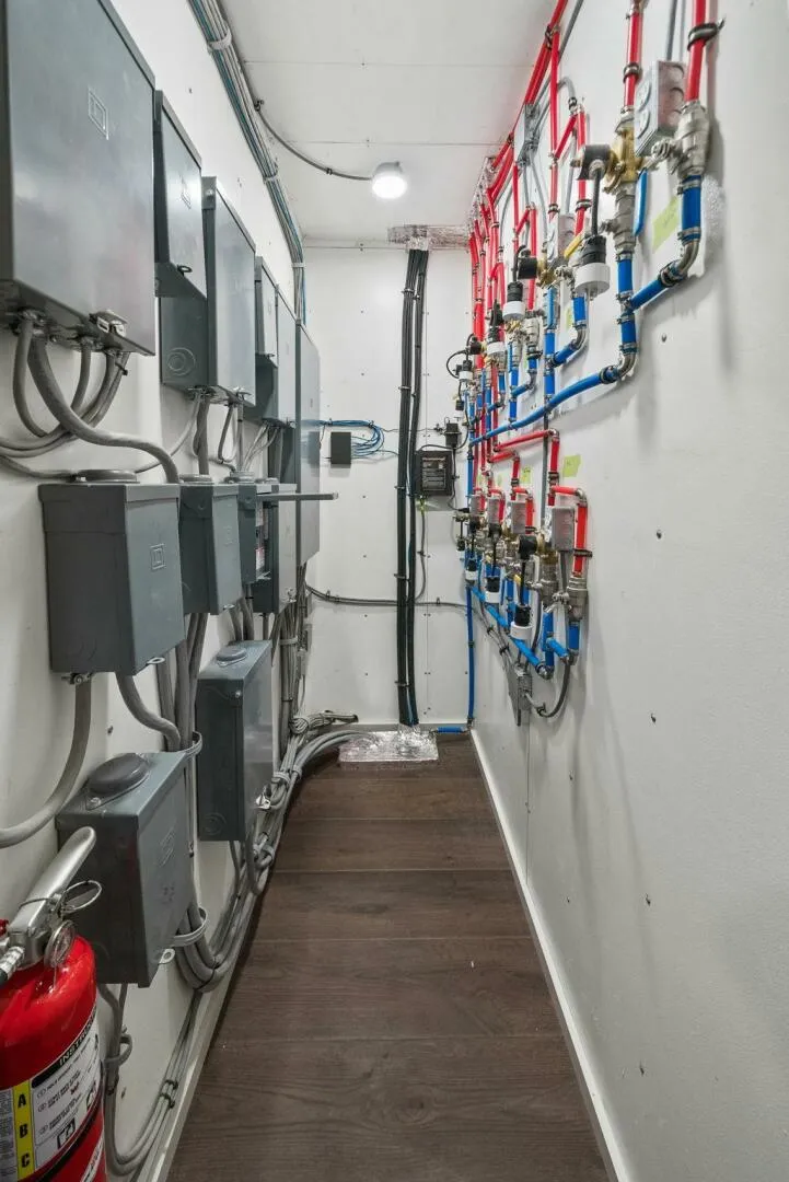 Slide: The Image of Breaux Brothers 120 GLV 2025 - 5990405