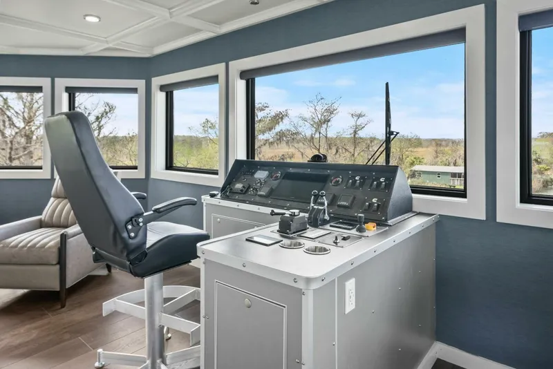 Slide: The Image of Breaux Brothers 120 GLV 2025 - 5990414