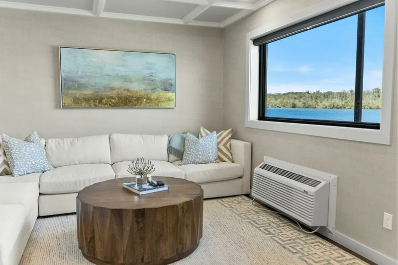 Slide: The Image of Breaux Brothers 120 GLV 2025 - 5990427