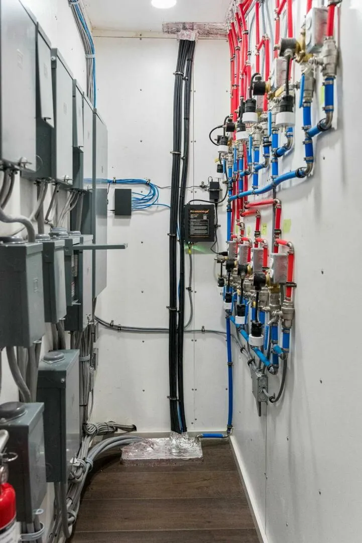 Slide: The Image of Breaux Brothers 120 GLV 2025 - 5990435