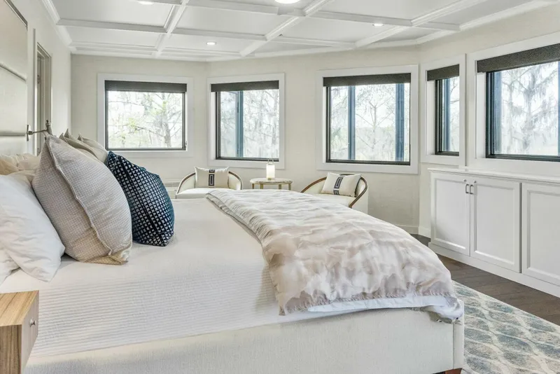 Slide: The Image of Breaux Brothers 120 GLV 2025 - 5990443