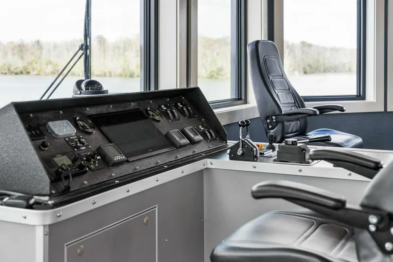 Slide: The Image of Breaux Brothers 120 GLV 2025 - 5990454