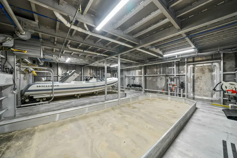 Slide: The Image of Breaux Brothers 120 GLV 2025 - 5990275