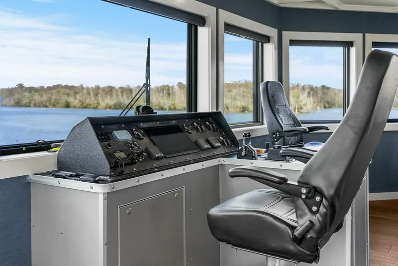 Slide: The Image of Breaux Brothers 120 GLV 2025 - 5990455