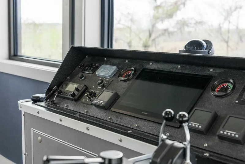 Slide: The Image of Breaux Brothers 120 GLV 2025 - 5990456