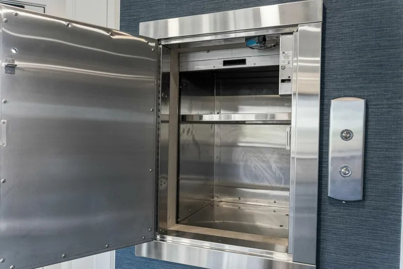 Slide: The Image of Breaux Brothers 120 GLV 2025 - 5990462