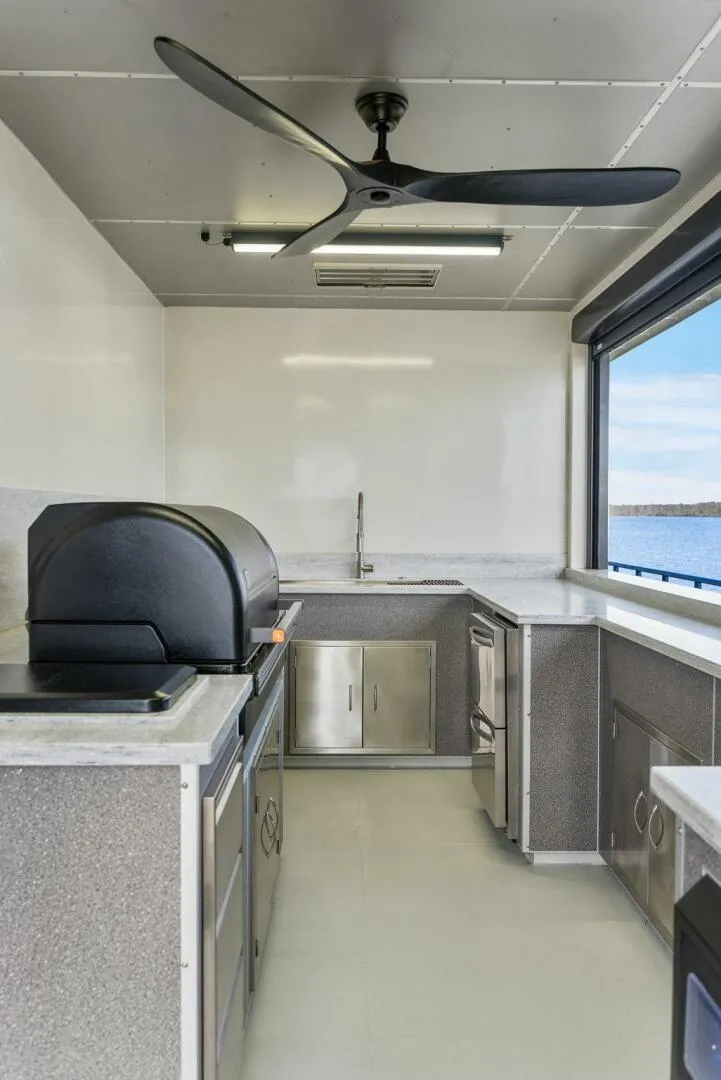 Slide: The Image of Breaux Brothers 120 GLV 2025 - 5990475