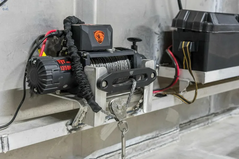 Slide: The Image of Breaux Brothers 120 GLV 2025 - 5990488