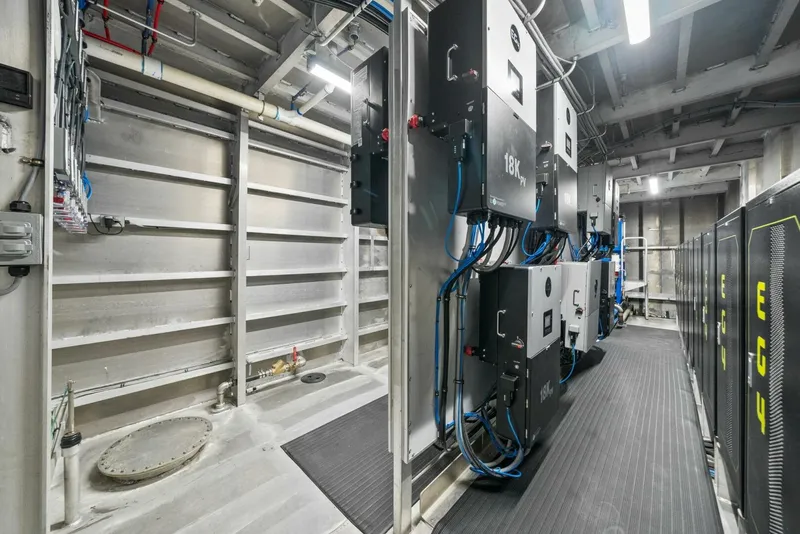 Slide: The Image of Breaux Brothers 120 GLV 2025 - 5990280