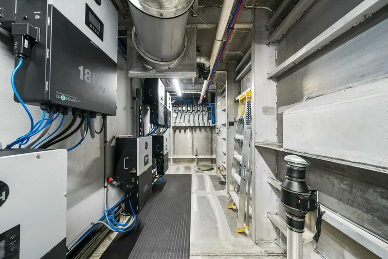 Slide: The Image of Breaux Brothers 120 GLV 2025 - 5990282