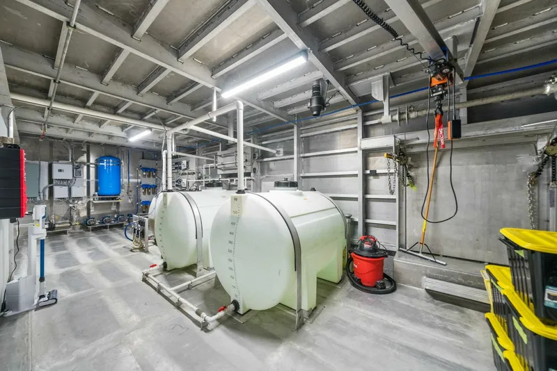 Slide: The Image of Breaux Brothers 120 GLV 2025 - 5990287