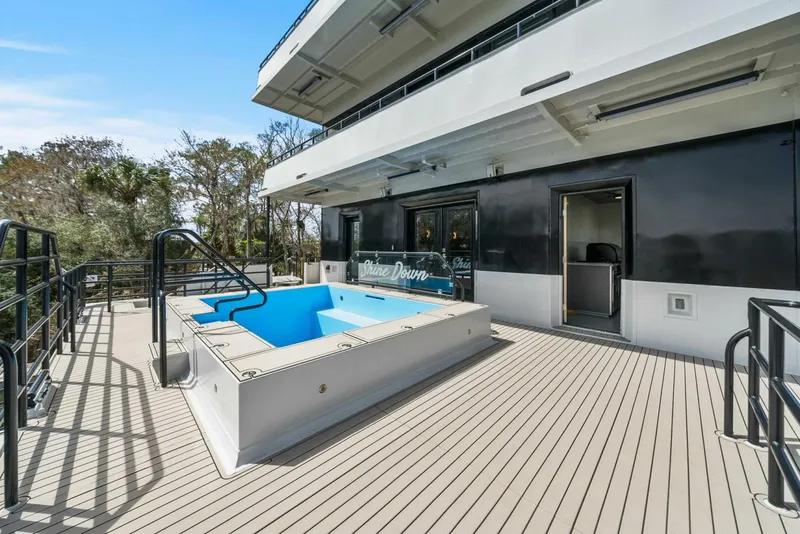 Slide: The Image of Breaux Brothers 120 GLV 2025 - 5990314