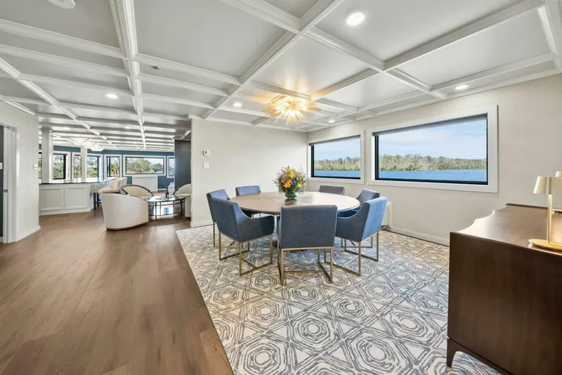 Slide: The Image of Breaux Brothers 120 GLV 2025 - 5990324