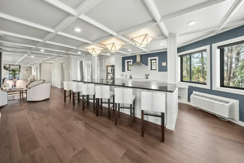 Slide: The Image of Breaux Brothers 120 GLV 2025 - 5990348