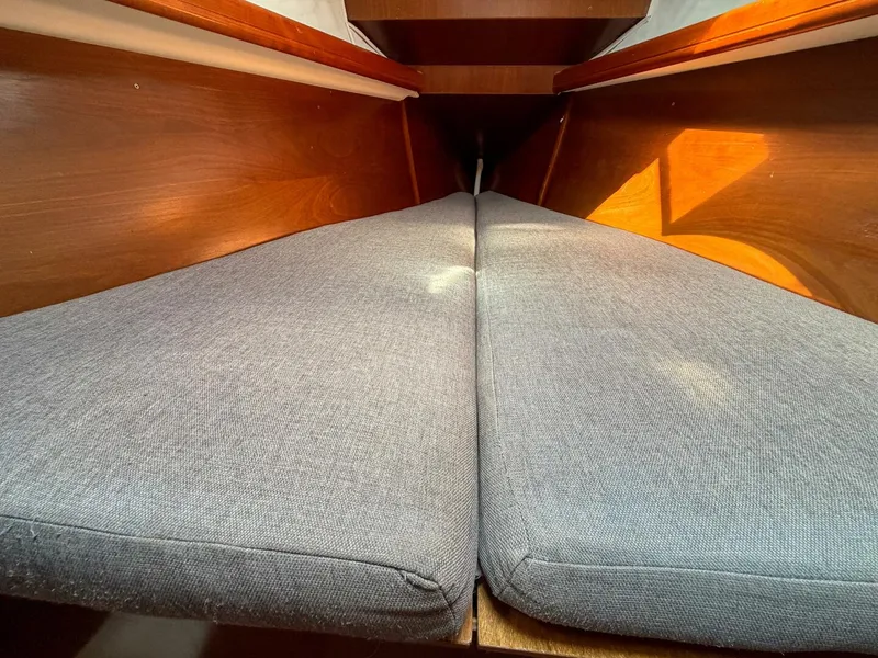 Slide: The Image of Beneteau 36 CC 1998 - 5967666