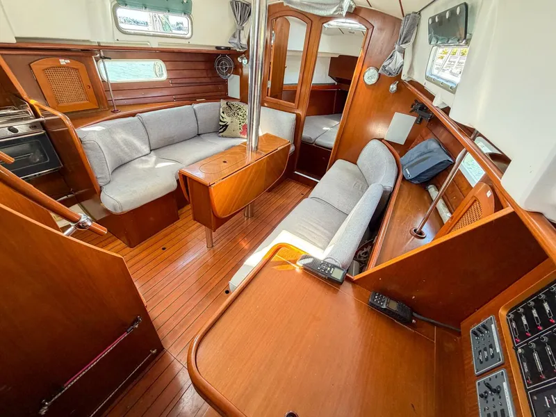 Slide: The Image of Beneteau 36 CC 1998 - 5967694