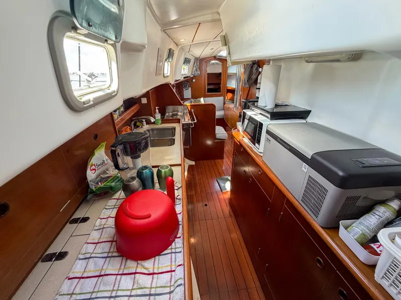 Slide: The Image of Beneteau 36 CC 1998 - 5967699