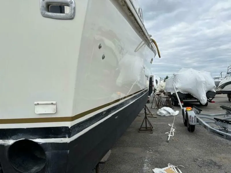 Slide: The Image of Ocean Yachts 44 SS 1988 - 5950943