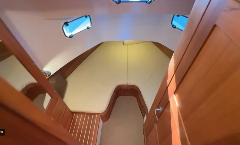 Slide: The Image of Targa 37 Flybridge 2025 - 5950639