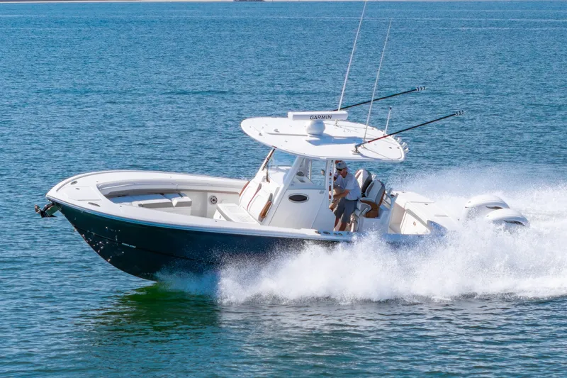 The Image of 28 Regulator 2027 Hampton 05 2 - 7596092