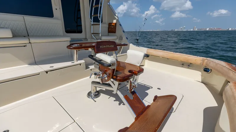 Slide: The Image of 2007 Hatteras 68 Convertible- KEMOSABE- Cockpit - 7514547