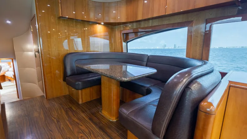 Slide: The Image of 2007 Hatteras 68 Convertible- KEMOSABE- Dinnette - 7514523