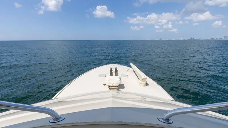 Slide: The Image of 2007 Hatteras 68 Convertible- KEMOSABE- Bow - 7514552