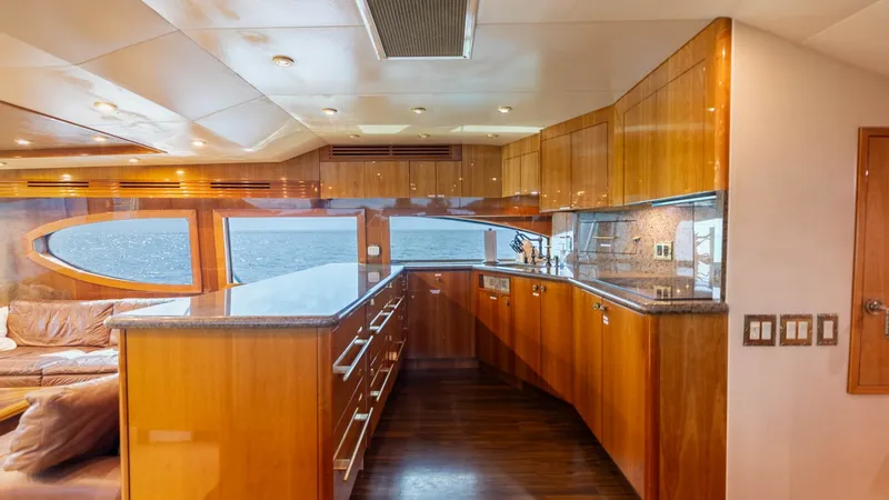 Slide: The Image of 2007 Hatteras 68 Convertible- KEMOSABE- Galley - 7514520