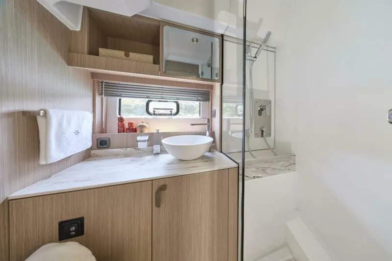 Slide: The Image of Prestige F4.3 2027 - 5951121