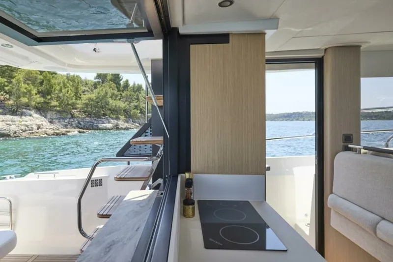 Slide: The Image of 2027 F4.3 Prestige Salon - 5951111