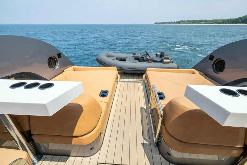 Slide: The Image of Steeler Bronson 67 Beachclub 2025 - 5951788