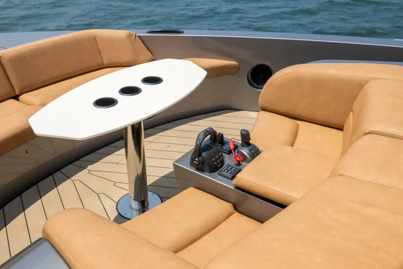 Slide: The Image of Steeler Bronson 67 Beachclub 2025 - 5951792