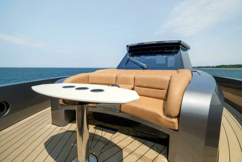 Slide: The Image of Steeler Bronson 67 Beachclub 2025 - 7648615