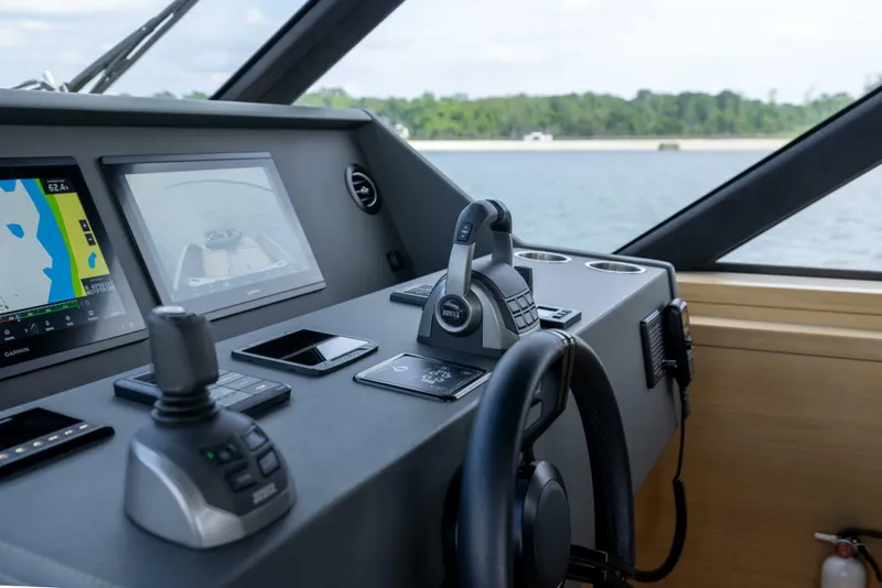 Slide: The Image of Steeler Bronson 67 Beachclub 2025 - 5951830