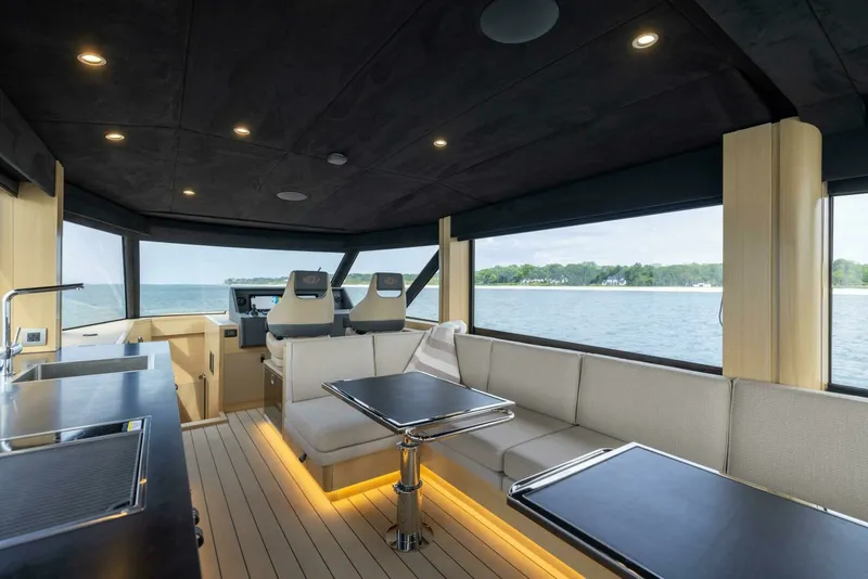 Slide: The Image of Steeler Bronson 67 Beachclub 2025 - 7648648