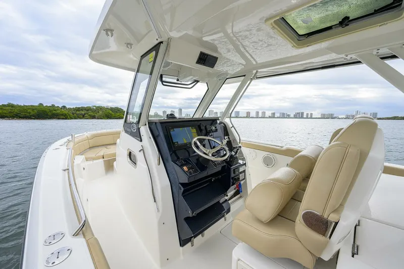 Slide: The Image of Pursuit 32 - Helm 2019 Pursuit S 328 Center Console - 5952061