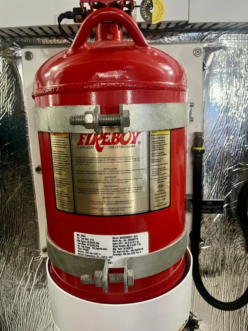 Slide: The Image of Cruisers Yachts 45 Cantius 2016 - 5952155