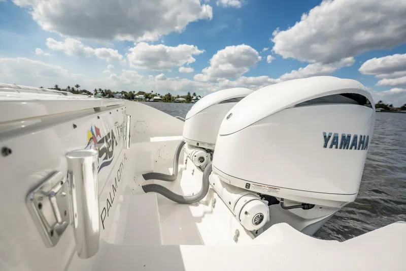 Slide: The Image of Pursuit 325 Offshore 2024 - 5952199