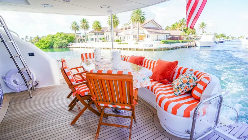 Slide: The Image of Lazzara 80 SL 2004 - 5952382