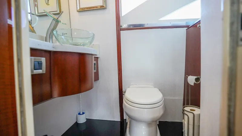 Slide: The Image of Lazzara 80 SL 2004 - 5952404