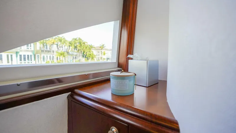 Slide: The Image of Lazzara 80 SL 2004 - 5952406