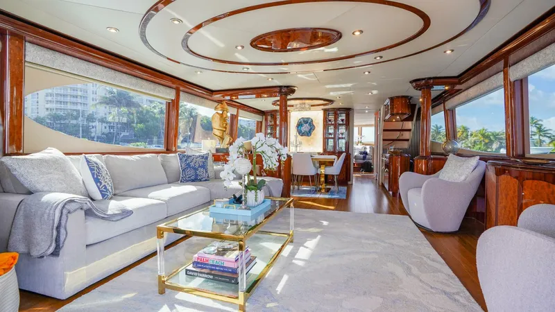 Slide: The Image of Lazzara Yachts 80 SL 2004 - 5952393