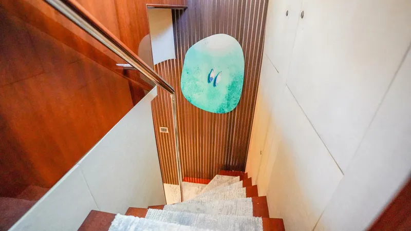 Slide: The Image of Lazzara Yachts 80 SL 2004 - 5952407