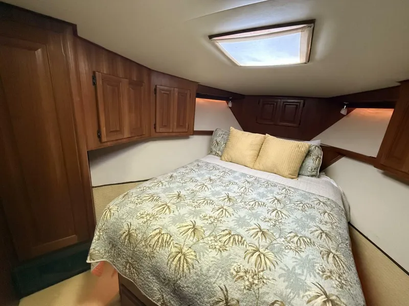 Slide: The Image of Viking 45 - Wild Life 1989 Viking 45 Convertible - Wild Life - 5952452