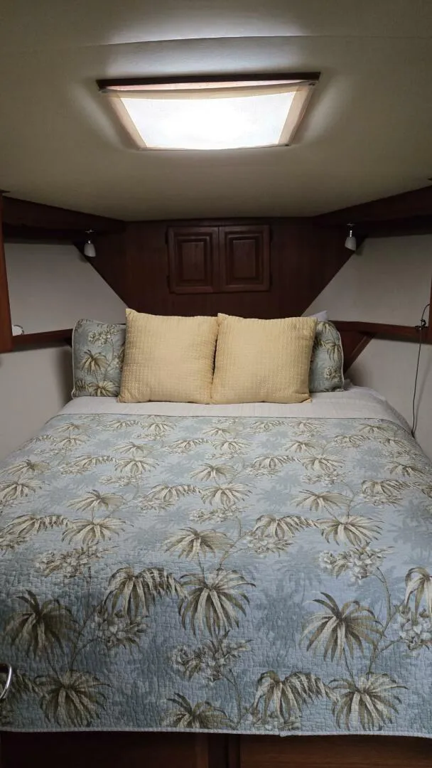 Slide: The Image of Viking 45 - Wild Life 1989 Viking 45 Convertible - Wild Life - 5952330