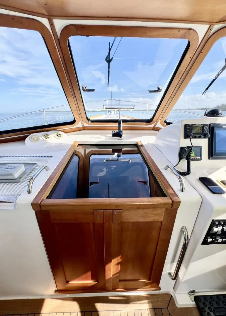 Slide: The Image of Sabre 38 Hard Top Express 2006 - 5952595