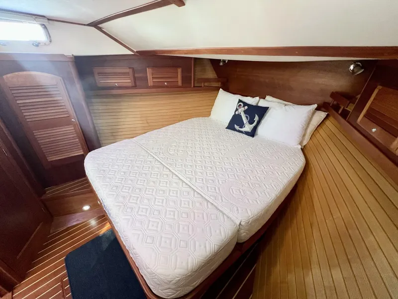 Slide: The Image of Sabre 38 Hard Top Express 2006 - 5952527