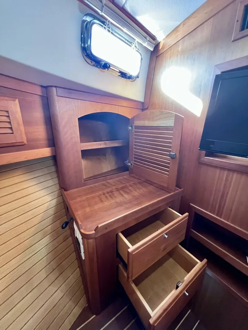 Slide: The Image of Sabre 38 Hard Top Express 2006 - 5952530